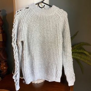 NWOT White Birch braided sleeves sweater